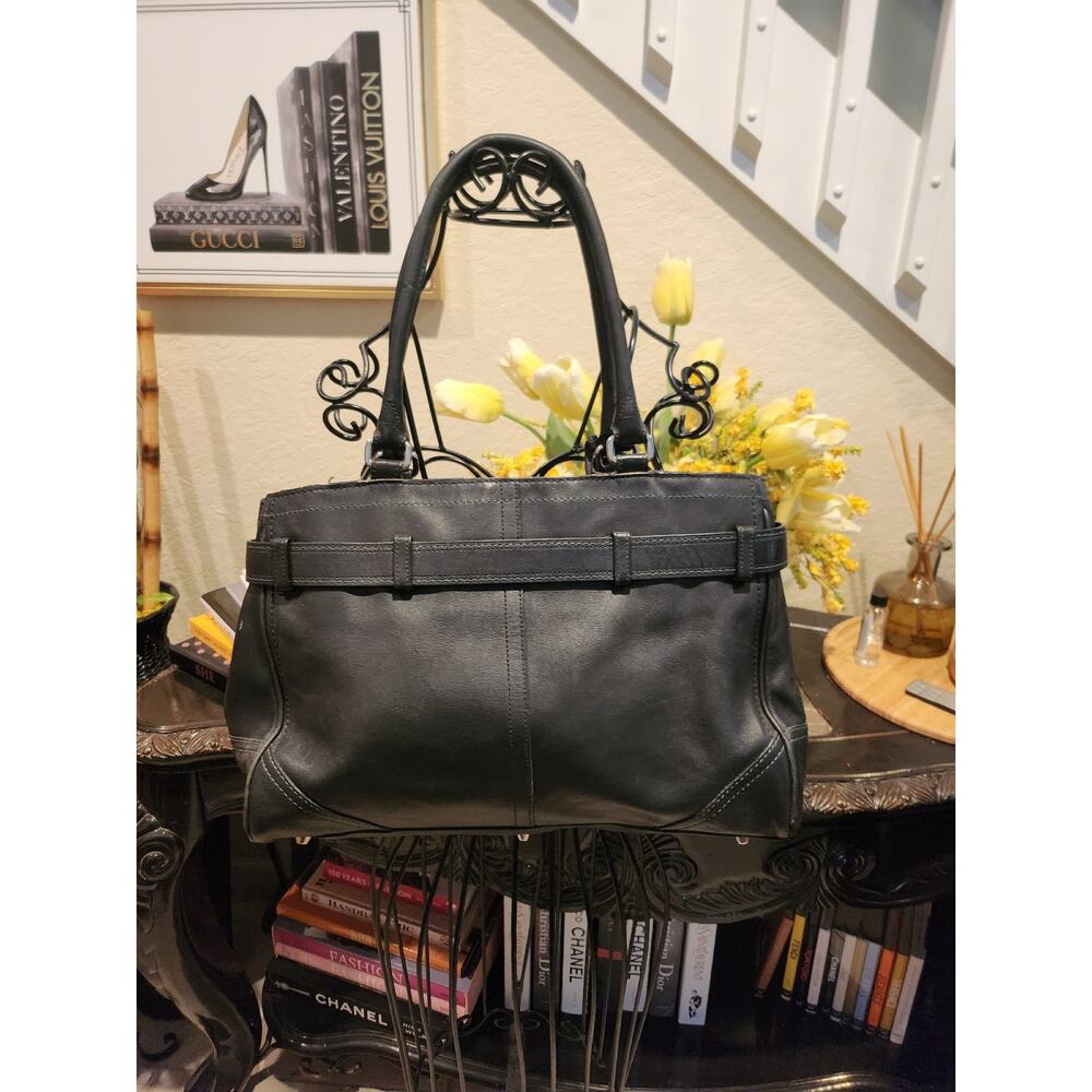Coach Hamptons handbag - Picture 4 of 8
